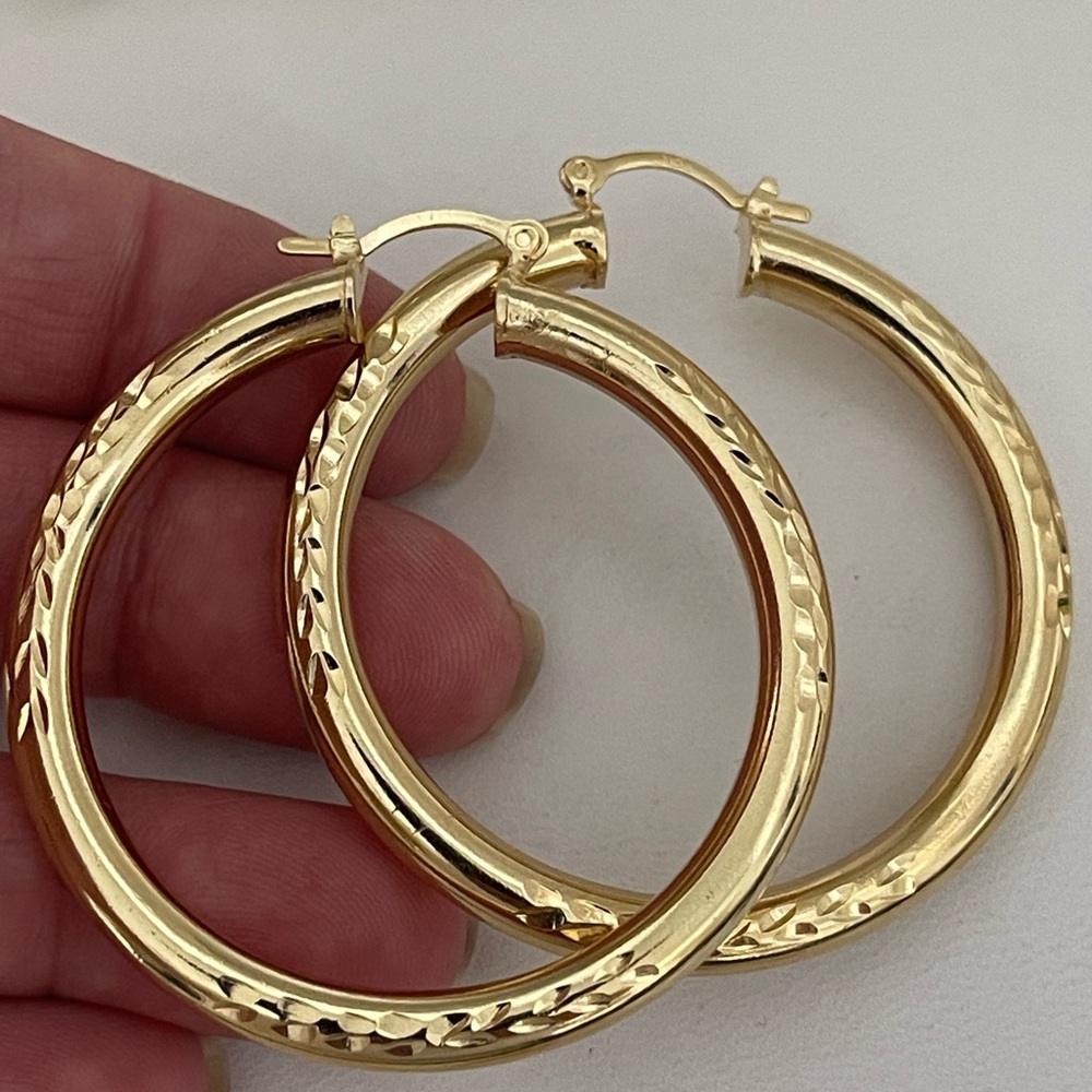 18k Gold Filled Tube Hoop Earrings PRICE IS FIRM